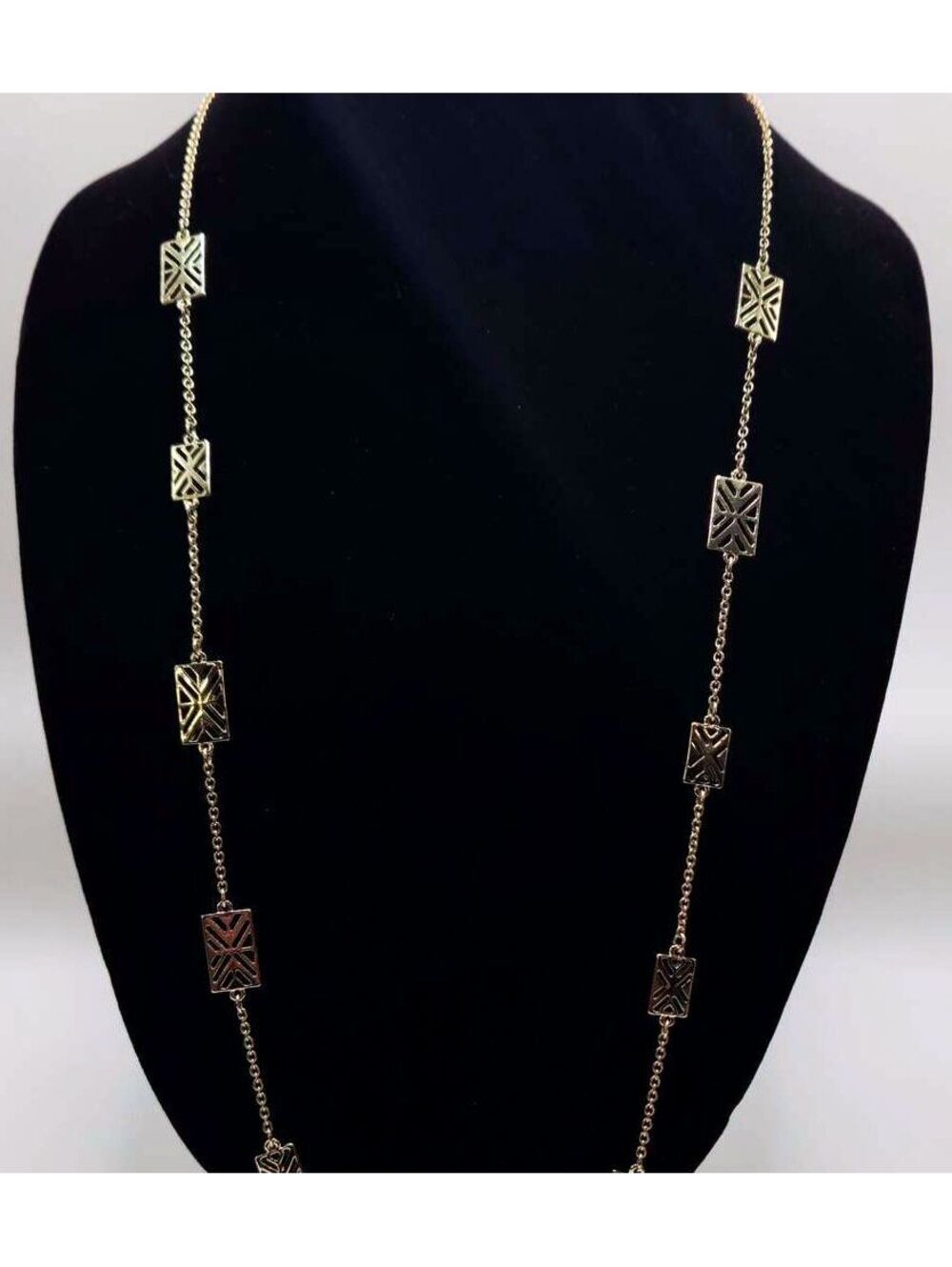 VTG Gold Tone Diamond & Triangle-shaped Pendant Necklace 24" Double Chain